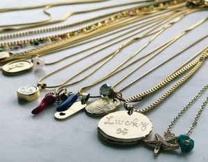 cadeaux Noël bijoux gravés